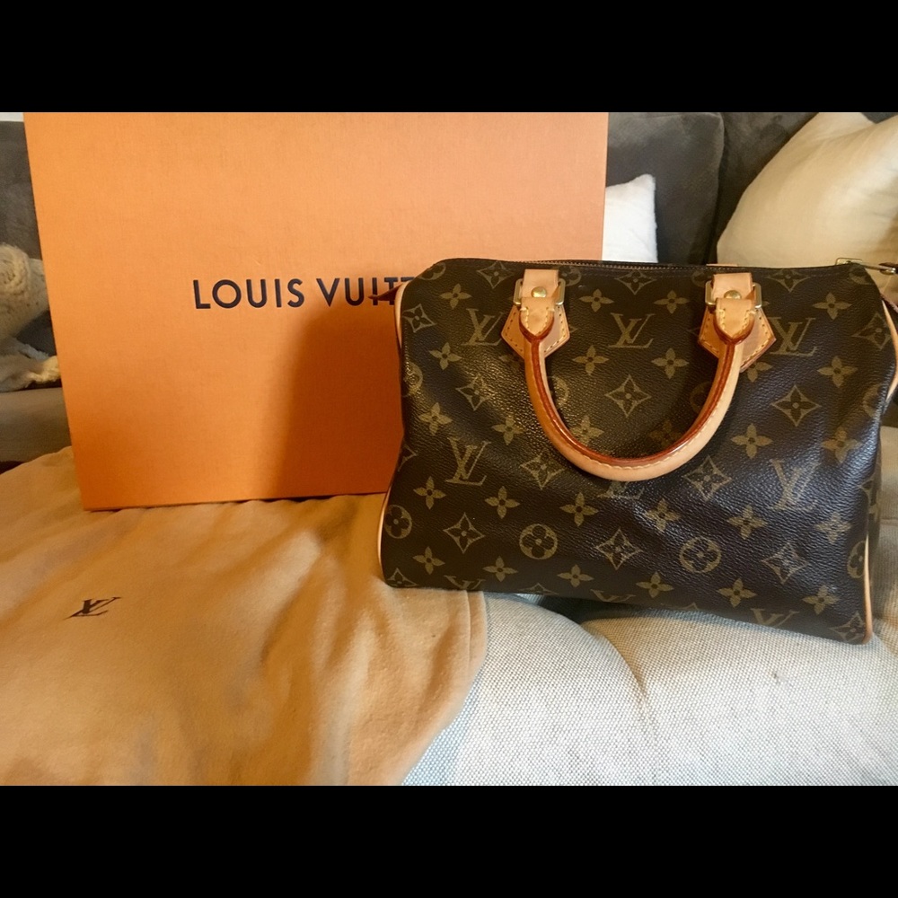 Authentic Louis Vuitton Speedy